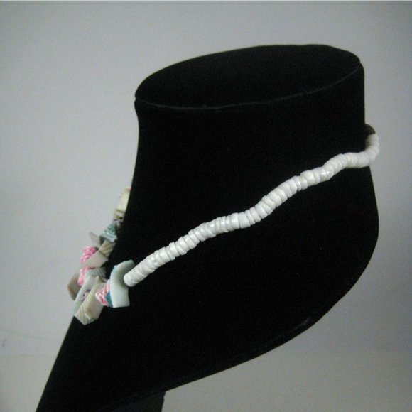 Dyed Shell Chip Beaded Necklace 17 inch Vintage 1970 1980 Strand Beach Ocean - Picture 7 of 8